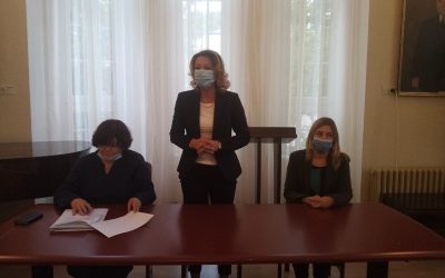 Udeľovanie štipendií gymnazistom a finančnej pomoci prvákom