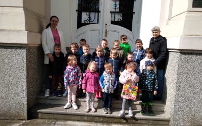 Škôlkári navštívili gymnázium