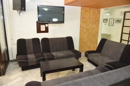 Internat-02-hol-03