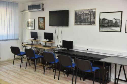 Internat-03-tv-sala-03
