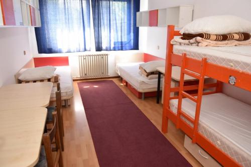 Internat-06-izby-06